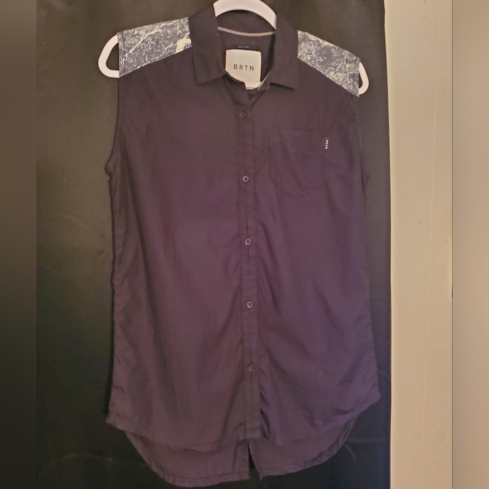 BRTN sleeveless button down black M